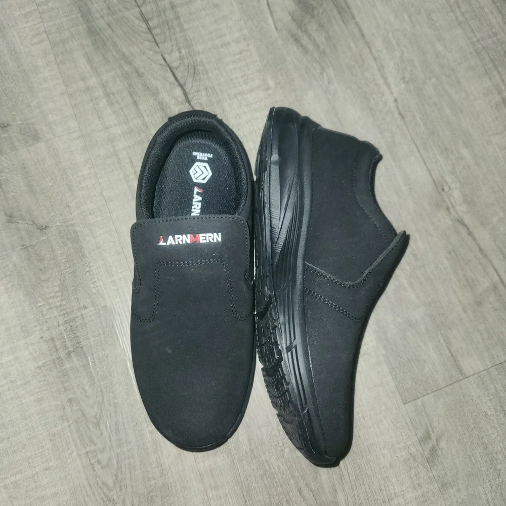 Larnmern Mens Slip On Work Shoes Black L03301-8 Sz. 6.5 Casual Non-Slip Sneakers